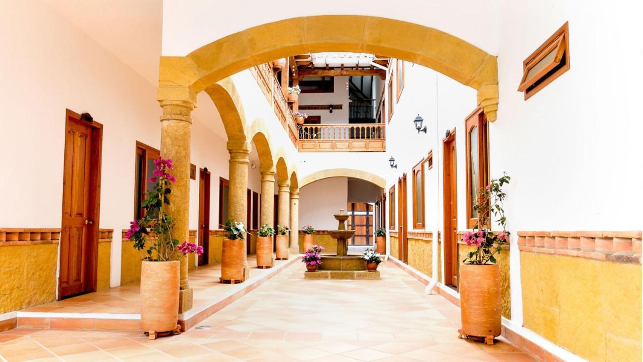 Hospederia Villa De Los Saenz Виля Де Лейва Екстериор снимка