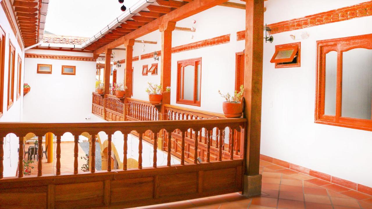 Hospederia Villa De Los Saenz Виля Де Лейва Екстериор снимка